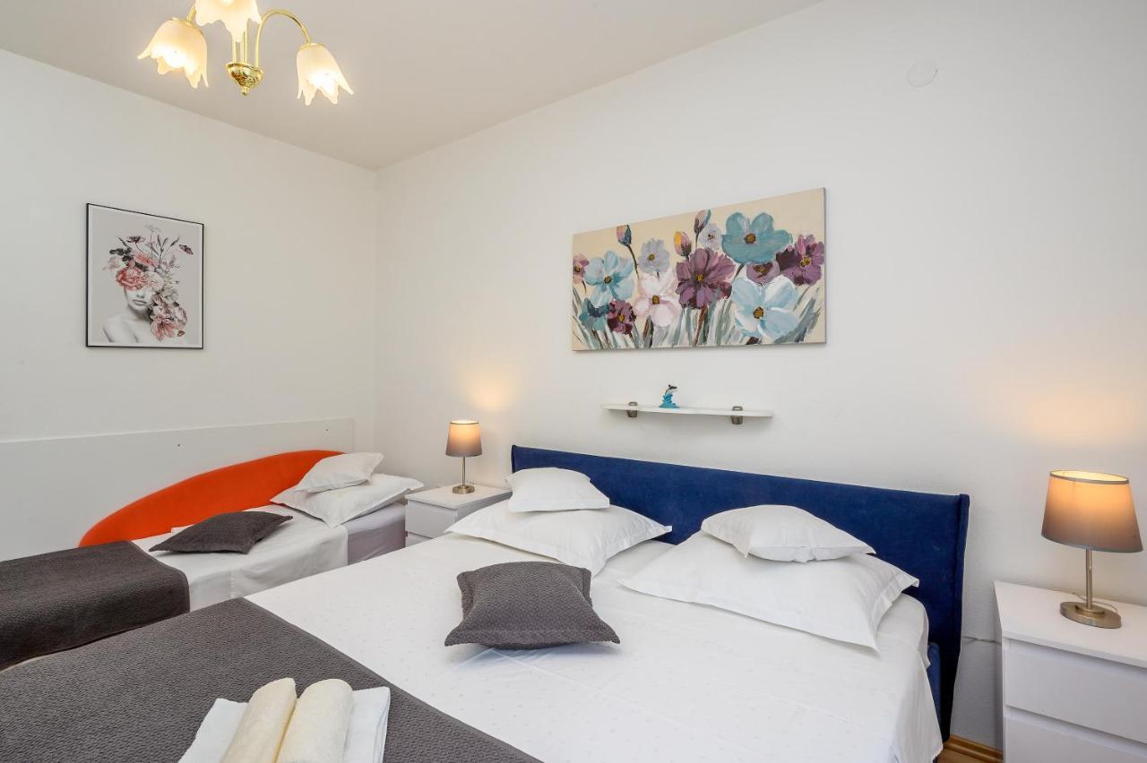 Apartments Juric Podstrana Exterior photo